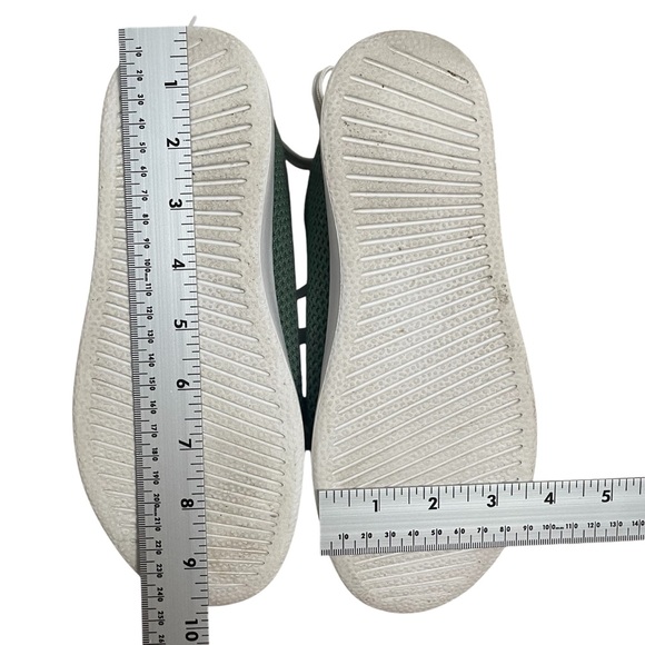 Allbirds Forest Green Sneakers with White Accents - Picture 9 of 9